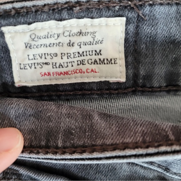 Levi’s cropped grey wash denim jeans - Picture 6 of 13